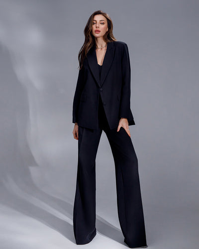 Black extended back 2-piece suit (article 409)