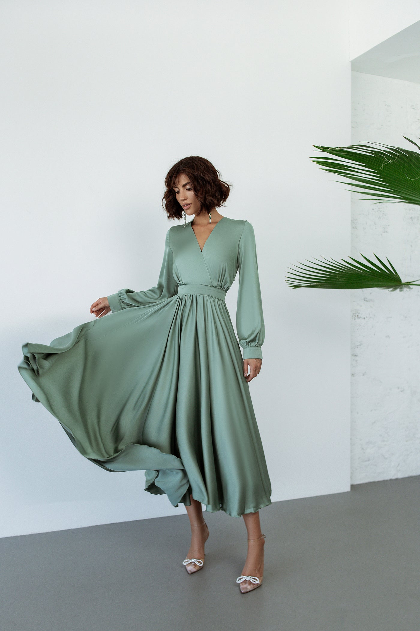 Olive MIDI LONG SLEEVE DRESS (ARTICLE C393)