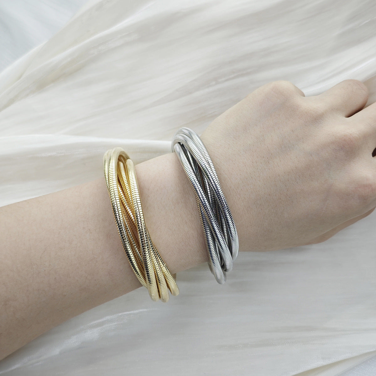 TWIST Silver BRACELET