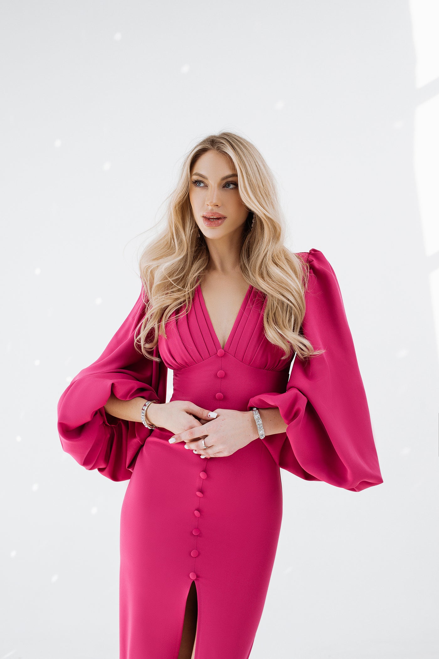 Crimson BACKLESS PUFF SLEEVE MIDI DRESS (ARTICLE C353)