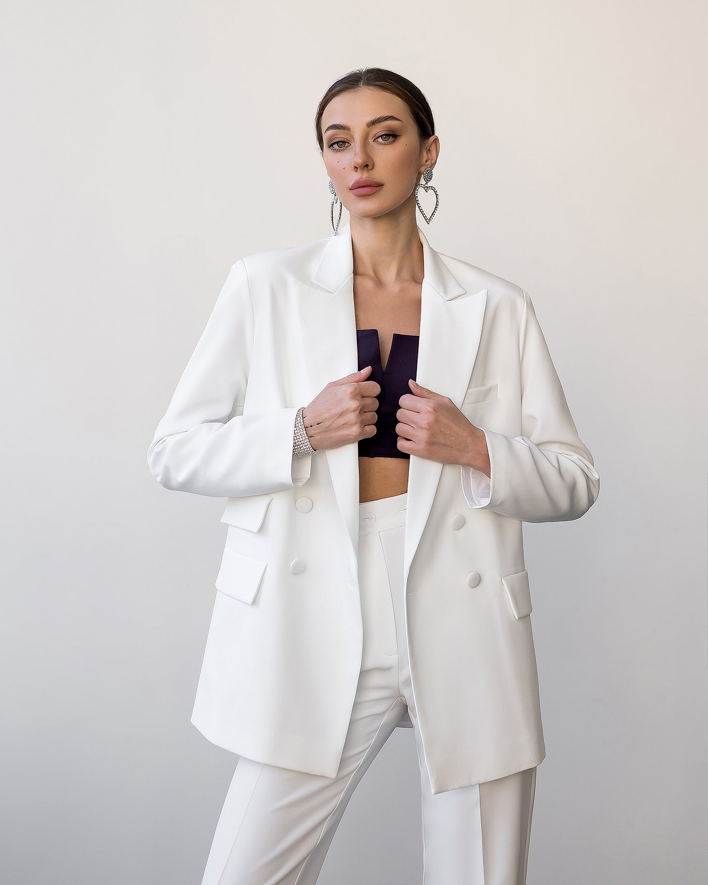 White DOUBLE-BREASTED SUIT 2-PIECE (ARTICLE 404)