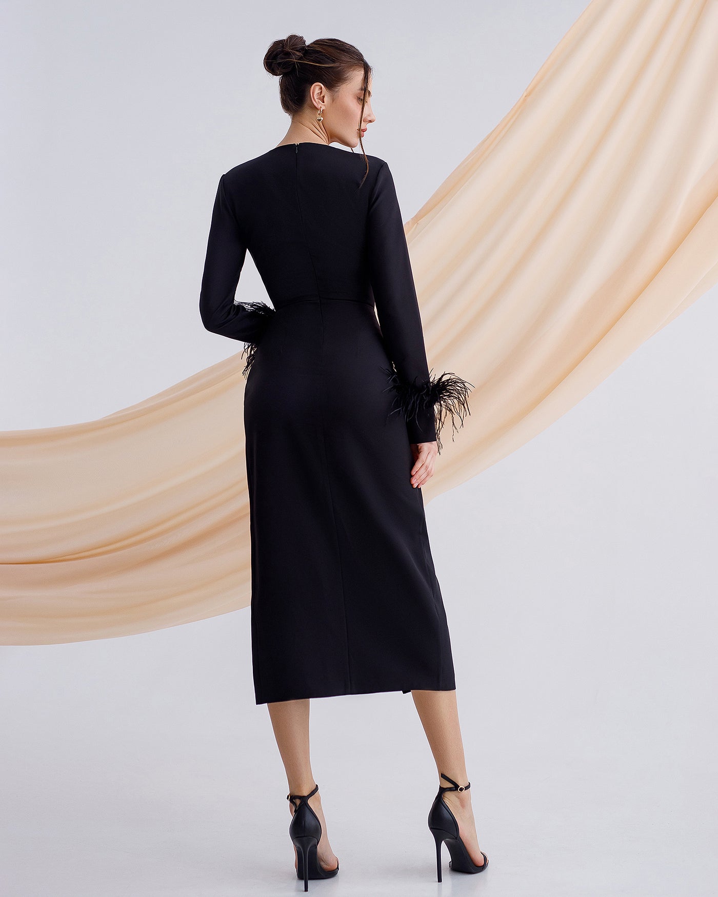 Black LONG SLEEVE MIDI DRESS (ARTICLE 374)