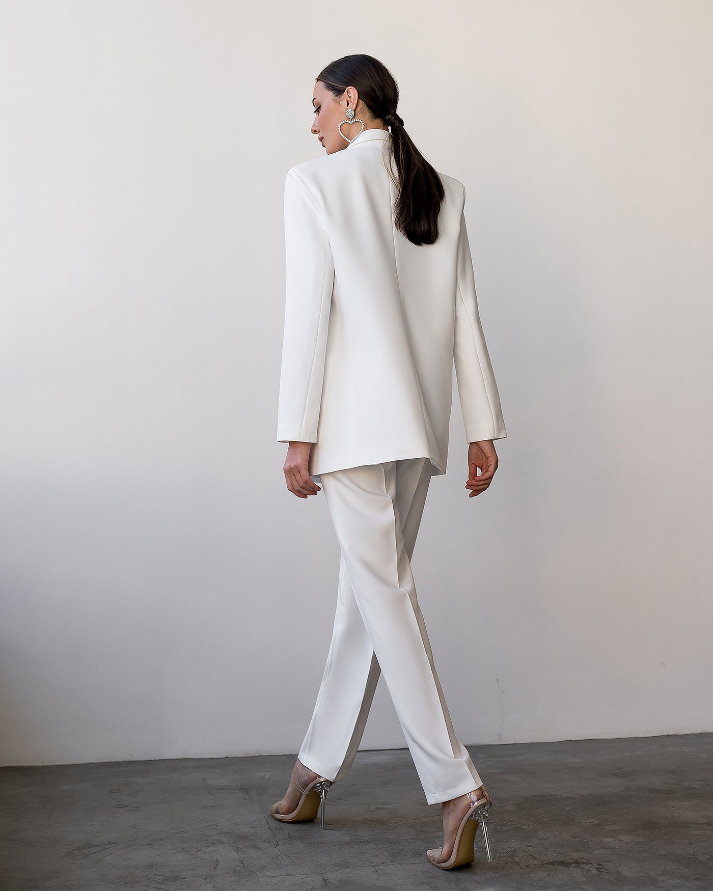 White DOUBLE-BREASTED SUIT 2-PIECE (ARTICLE 404)