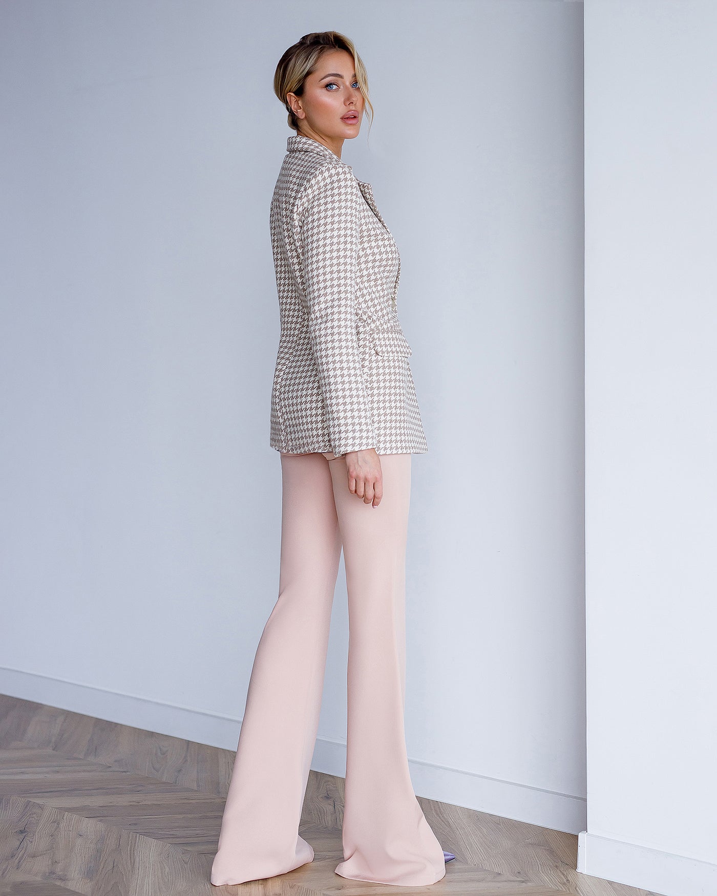 Beige Houndstooth Belted Slim-Fit Blazer (article 029)