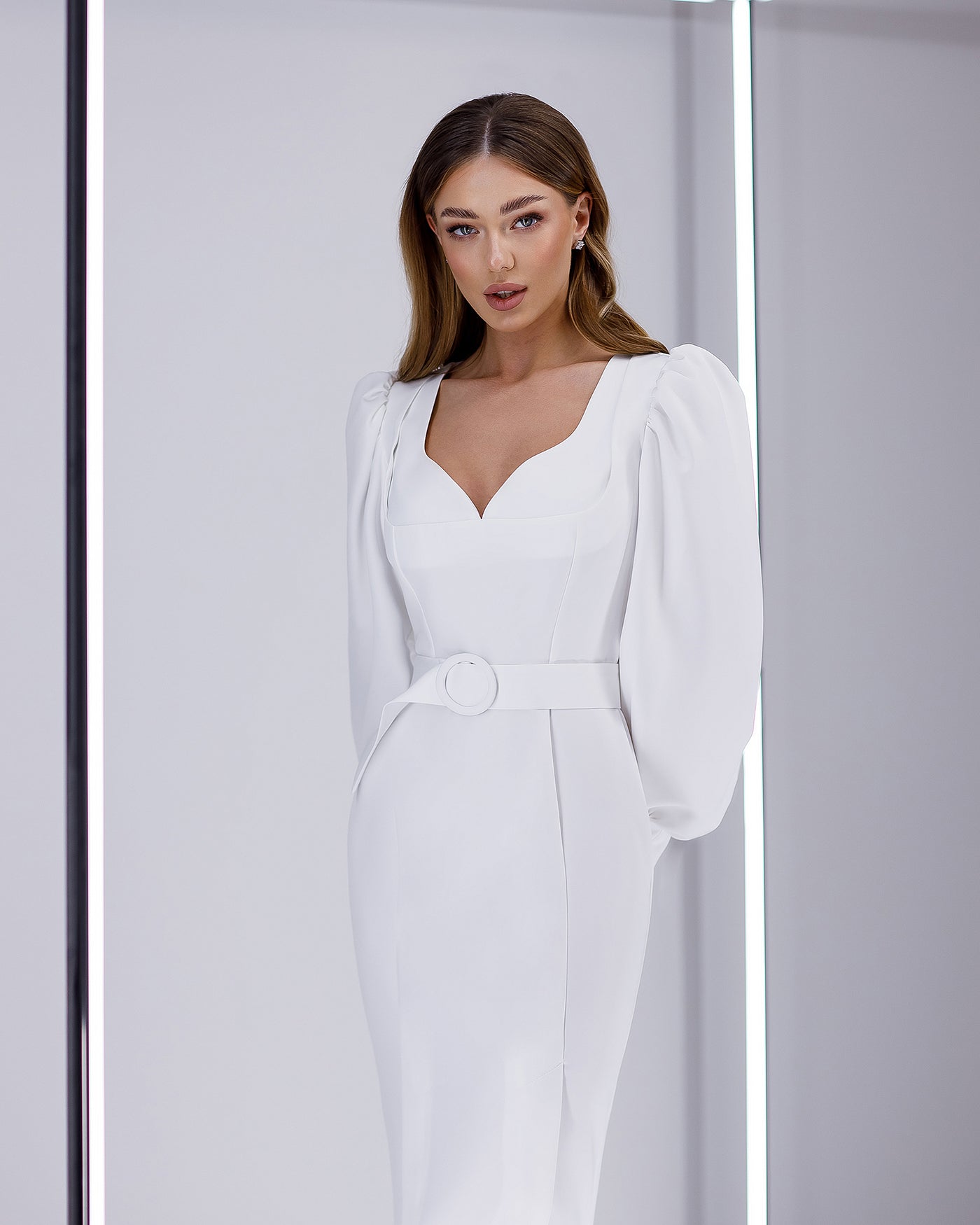 White Puff-Sleeve Belted Midi Dress (article 392)