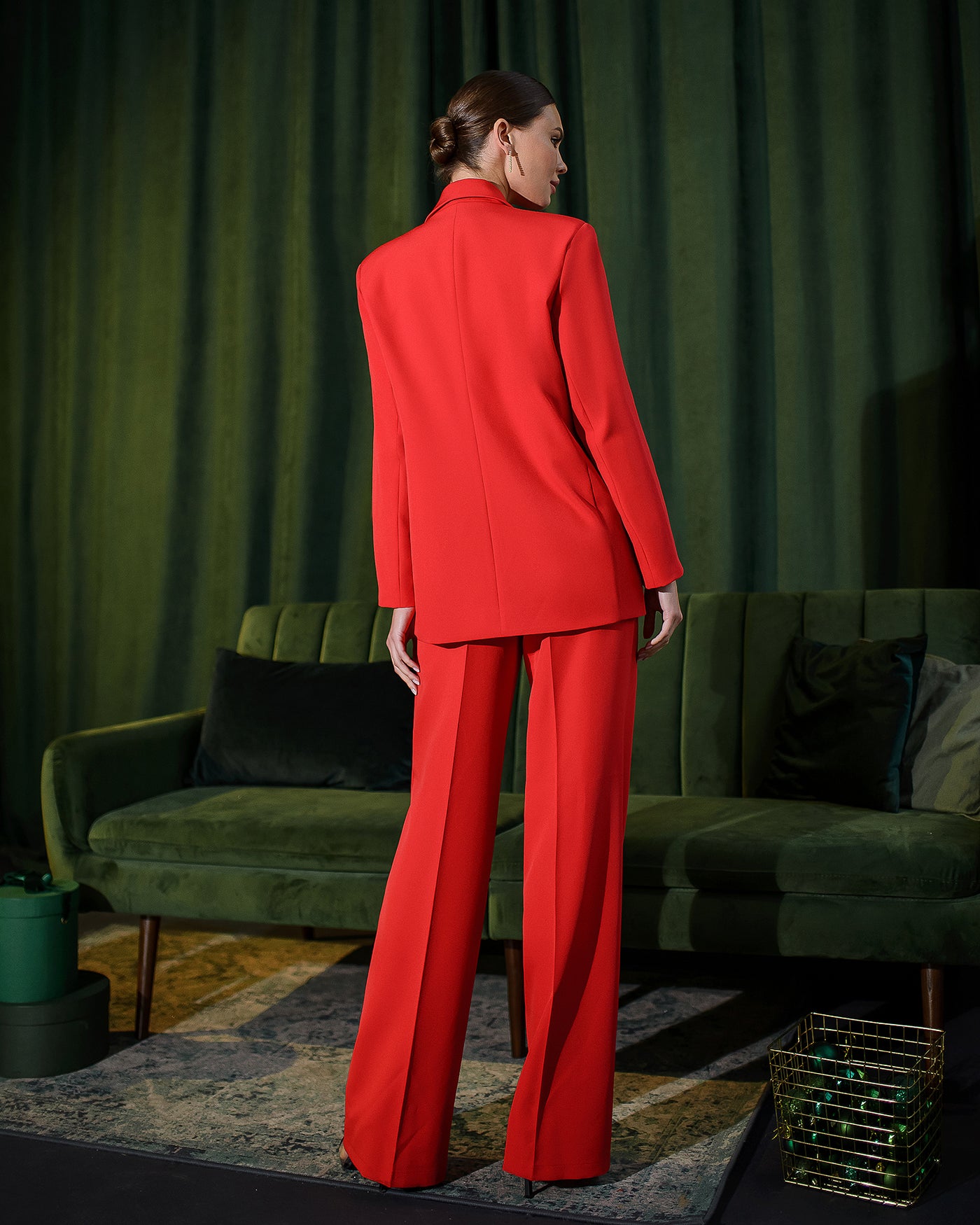 Red DOUBLE-BREASTED 3-PIECE SUIT (ARTICLE 424)