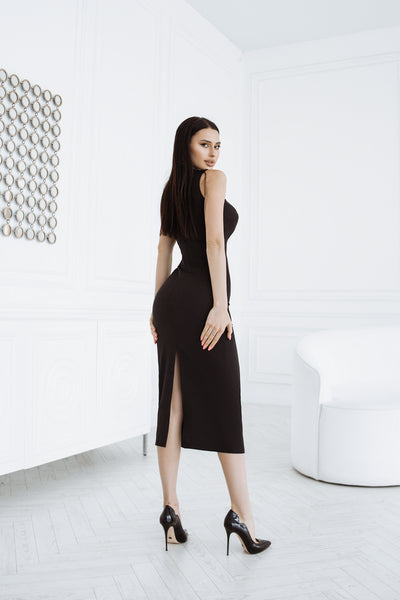 Black Sleeveless Midi Dress (article C330)