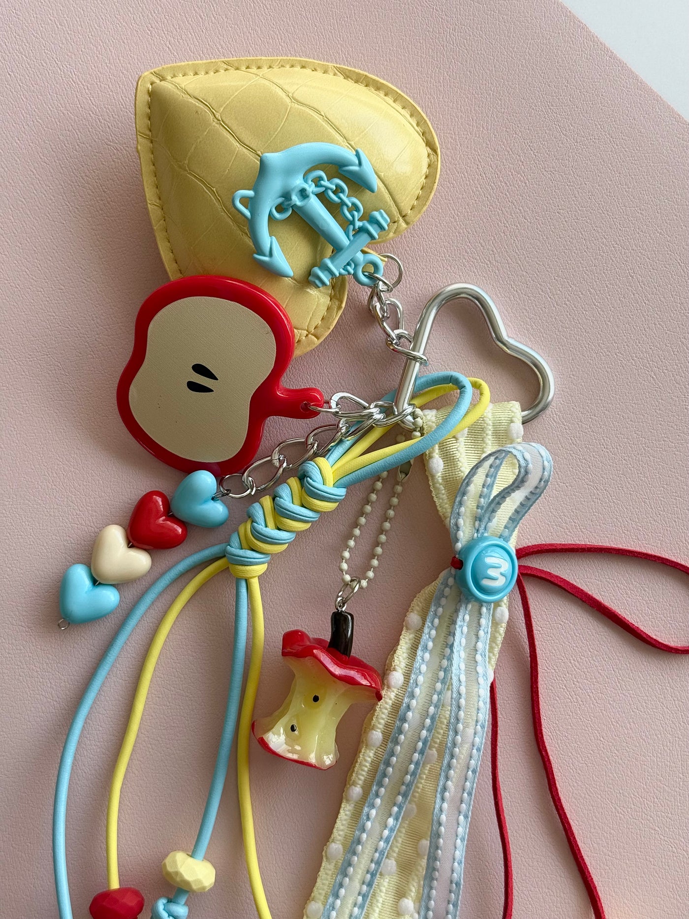 Multicolored "Juicy Love" keychain