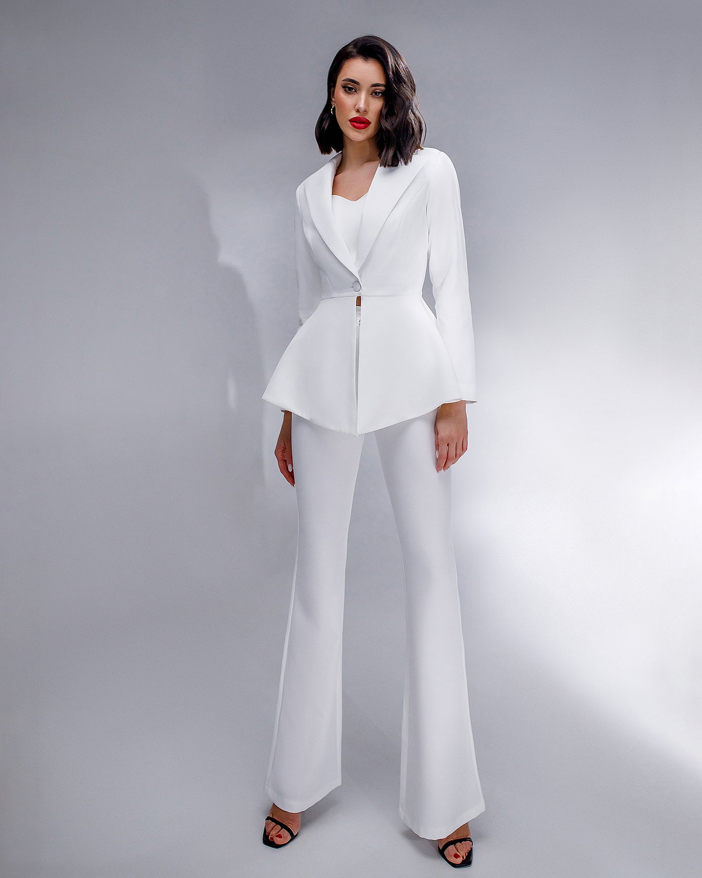 White Single-Breasted Suit 2-Piece (article 421)