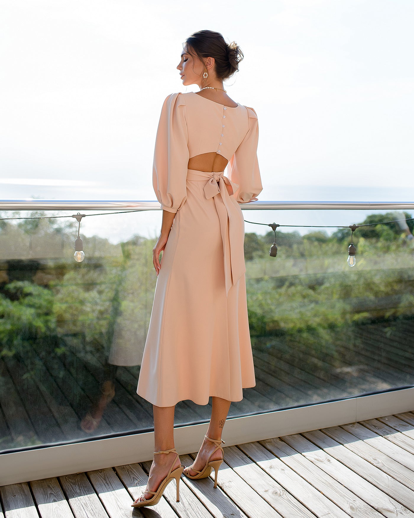 Beige Backless Puff-Sleeve Midi Dress (article 395)