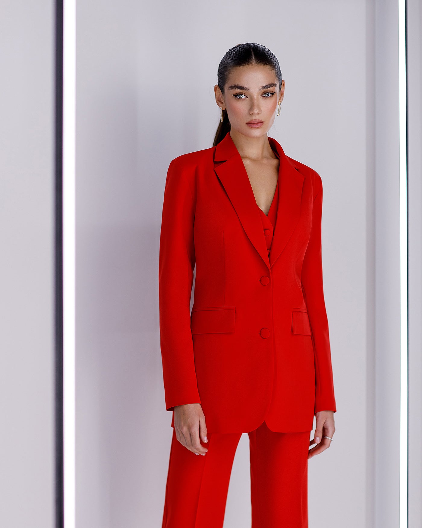 Red Regular-Fit 3-Piece Suit (article 402)