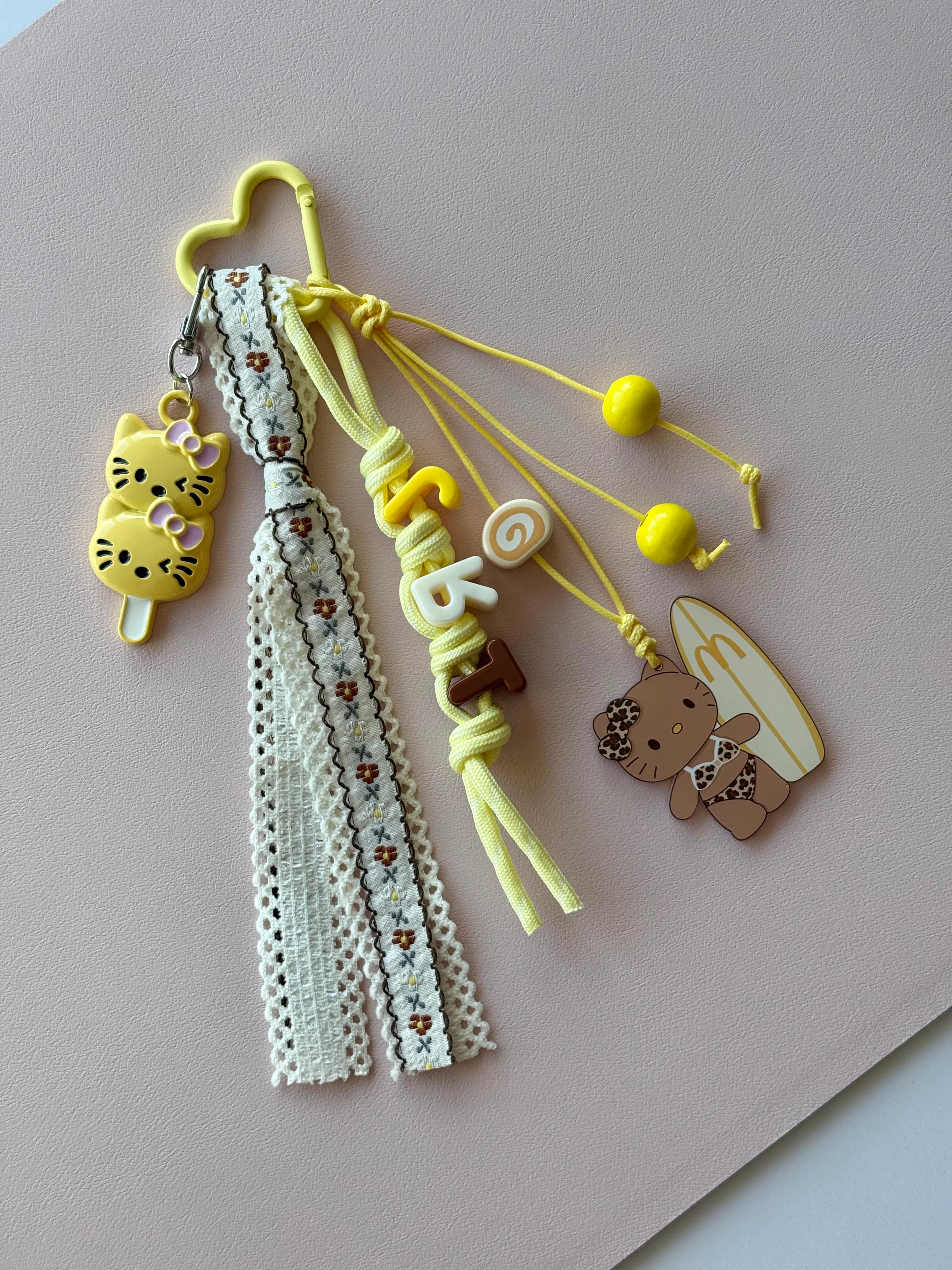 Yellow Kawaii Keychain – Pretty Things Girls Need