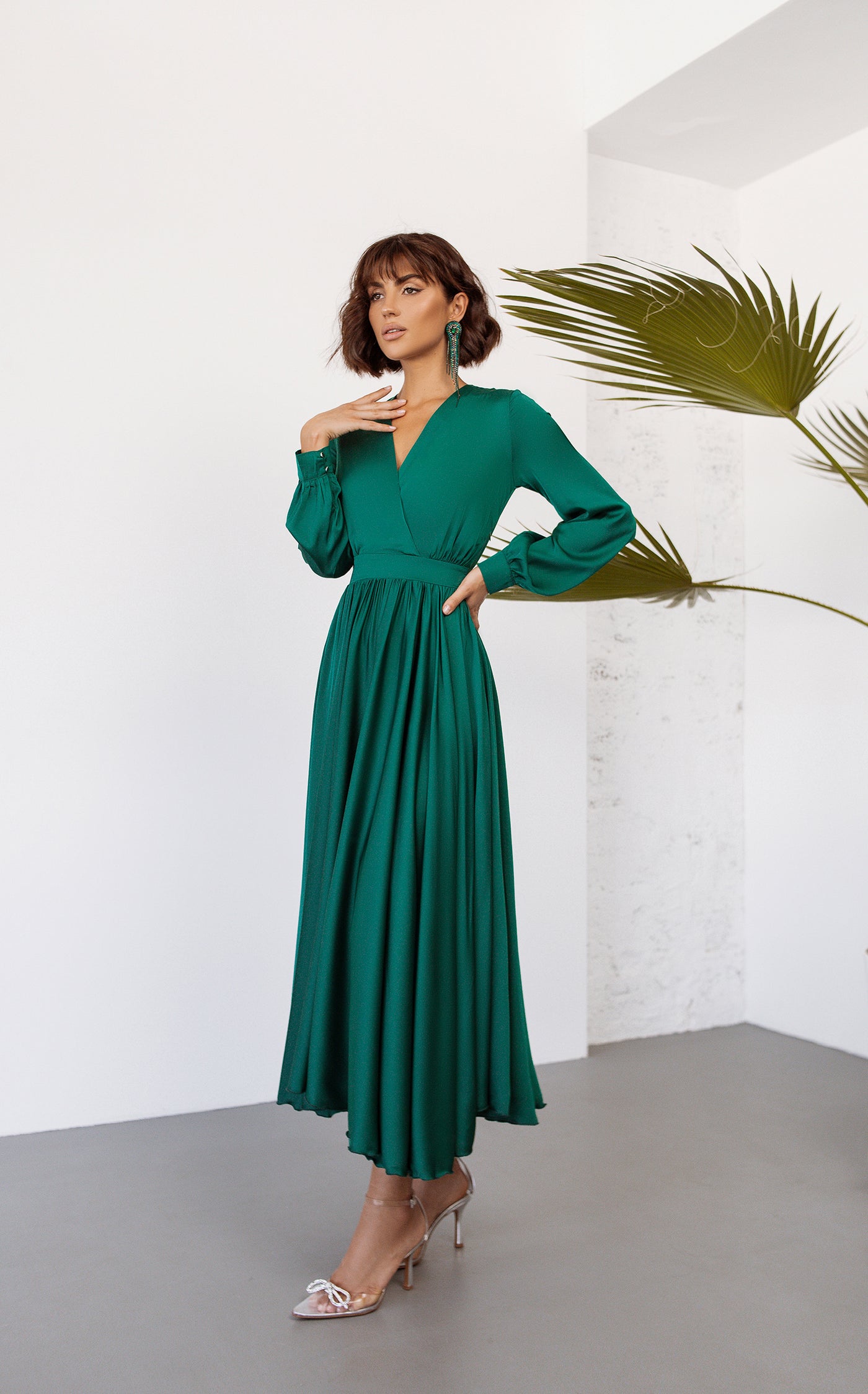 Emerald MIDI LONG SLEEVE DRESS (ARTICLE C393)