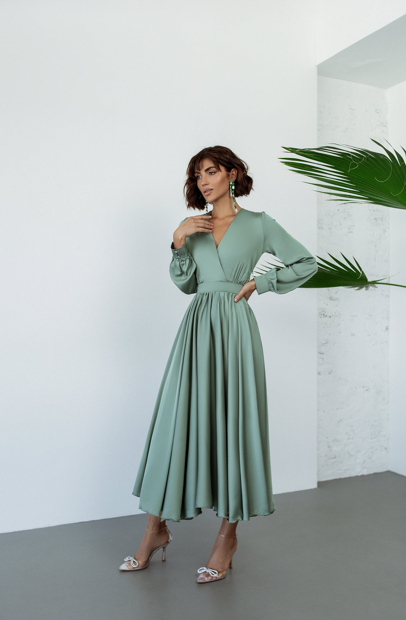 Olive MIDI LONG SLEEVE DRESS (ARTICLE C393)