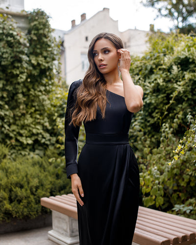 Black ONE-SHOULDER SATIN MAXI DRESS (ARTICLE 268)