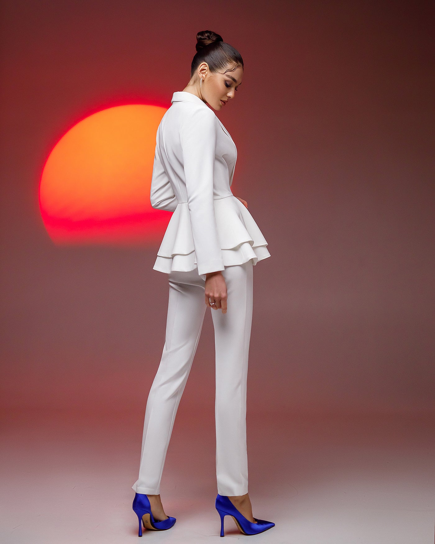 White SHAWL LAPEL SUIT 2-PIECE (ARTICLE 365)