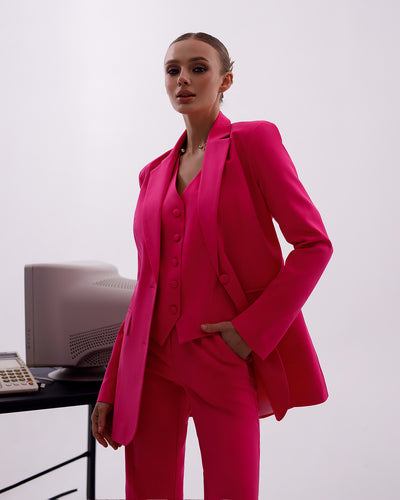 Crimson REGULAR-FIT 3-PIECE SUIT (ARTICLE 402)