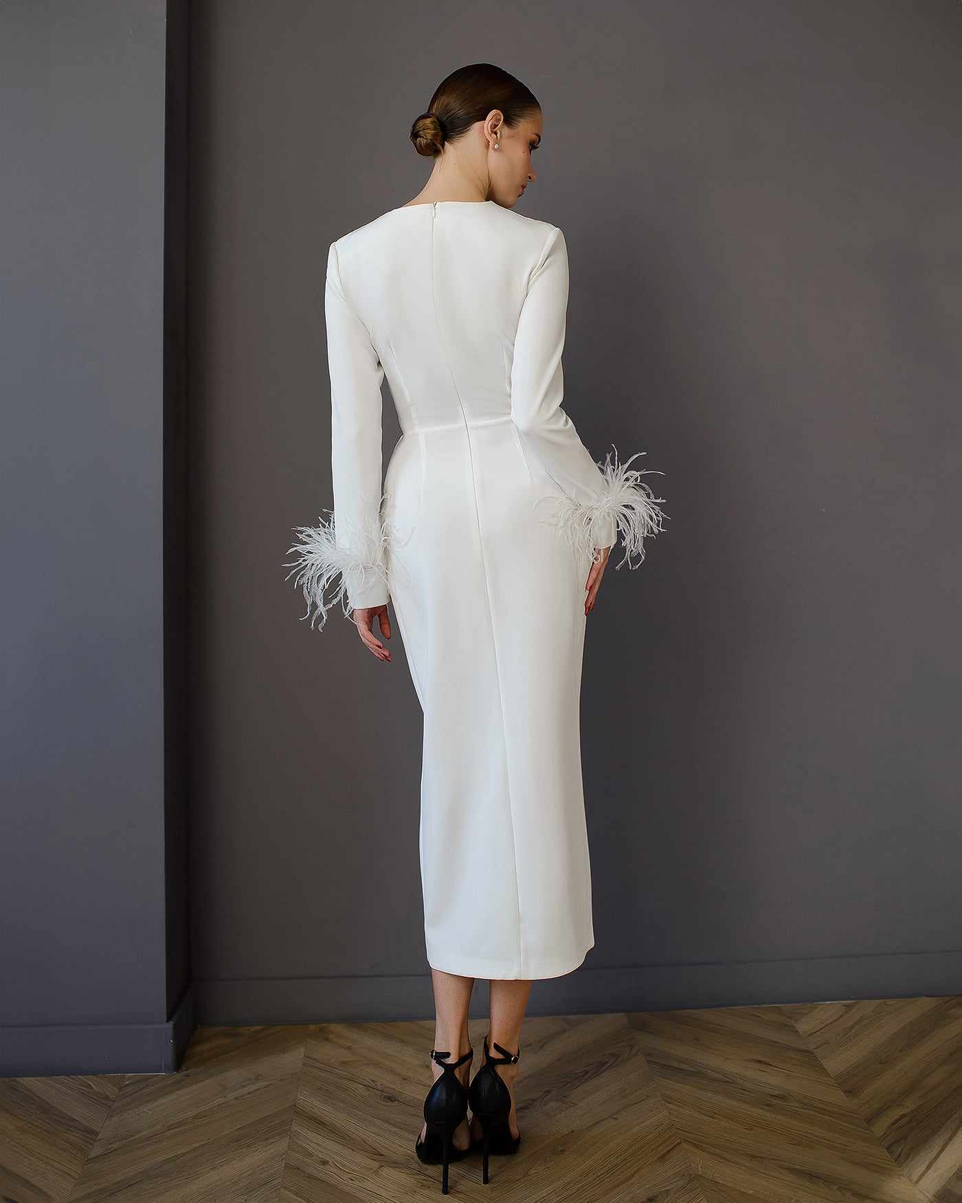 White LONG SLEEVE MIDI DRESS (ARTICLE 374)