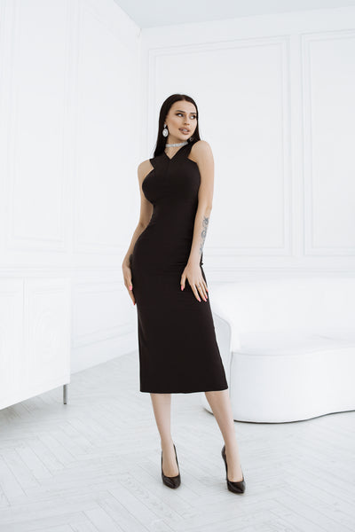 Black Sleeveless Midi Dress (article C330)