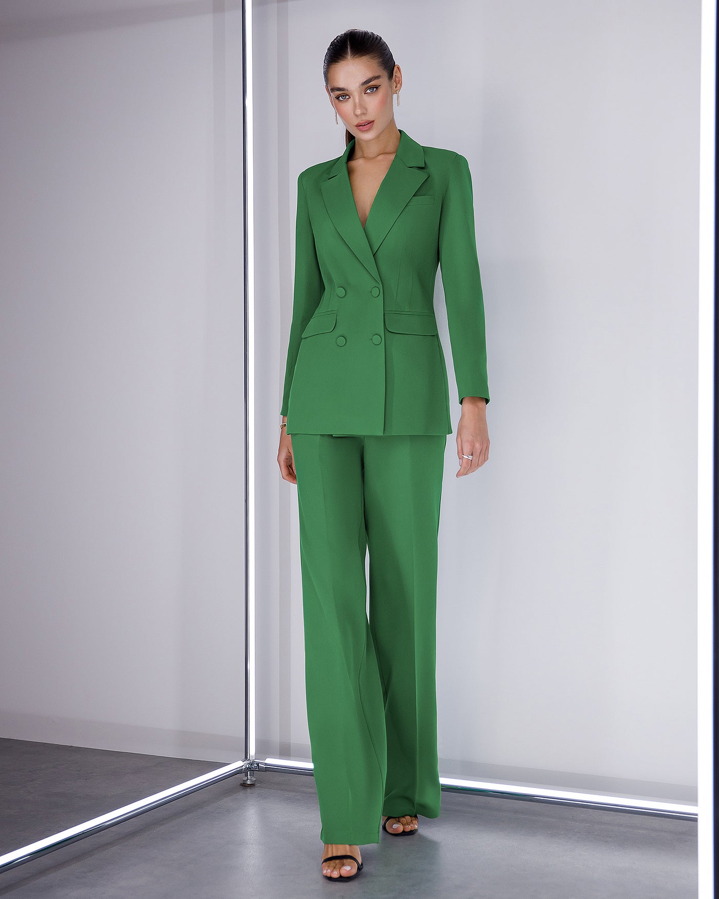 Green DOUBLE BREASTED SUIT 3-PIECE (ARTICLE 300)