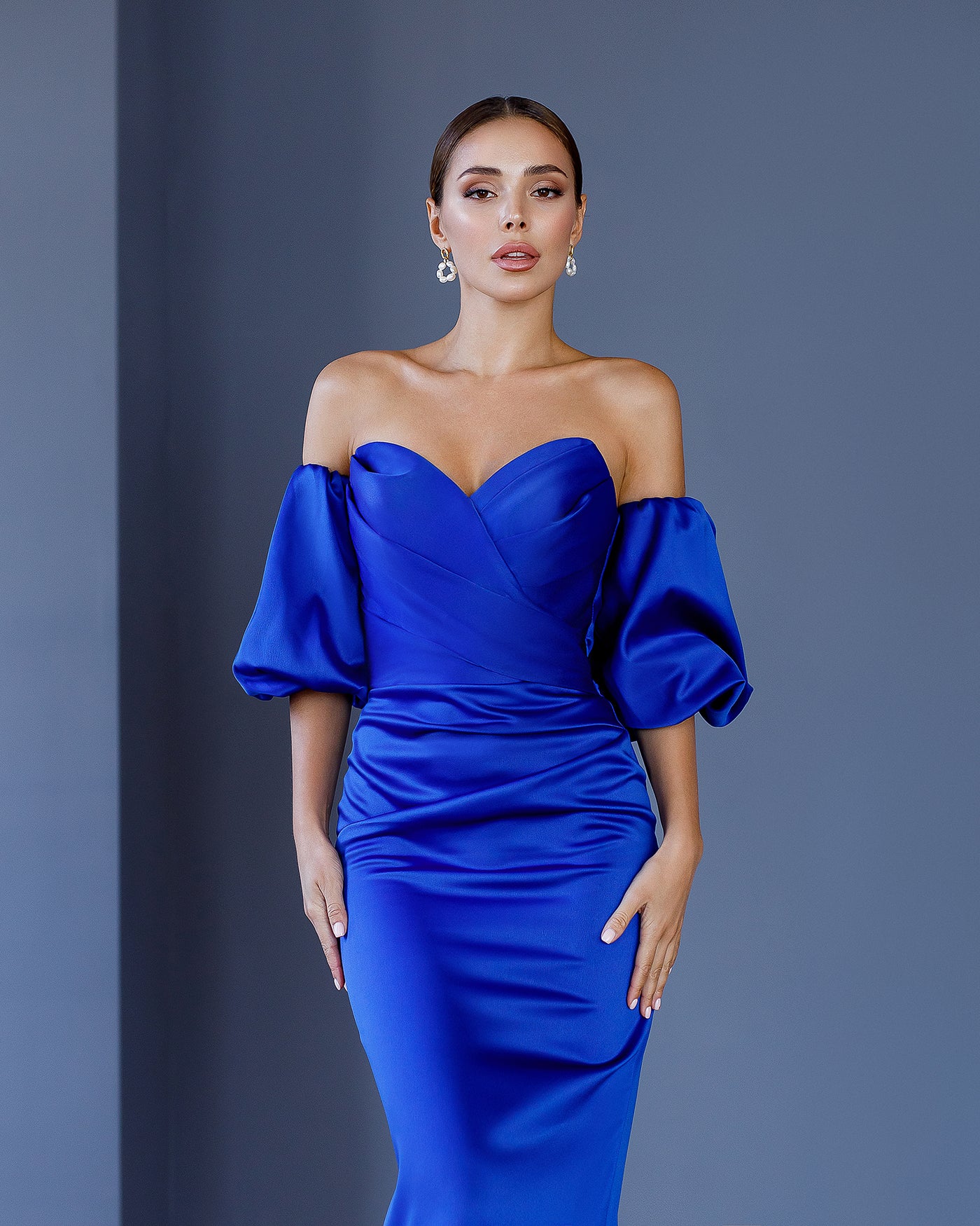 Blue Satin Sweetheart Puff-Sleeve Midi Dress (article 330)