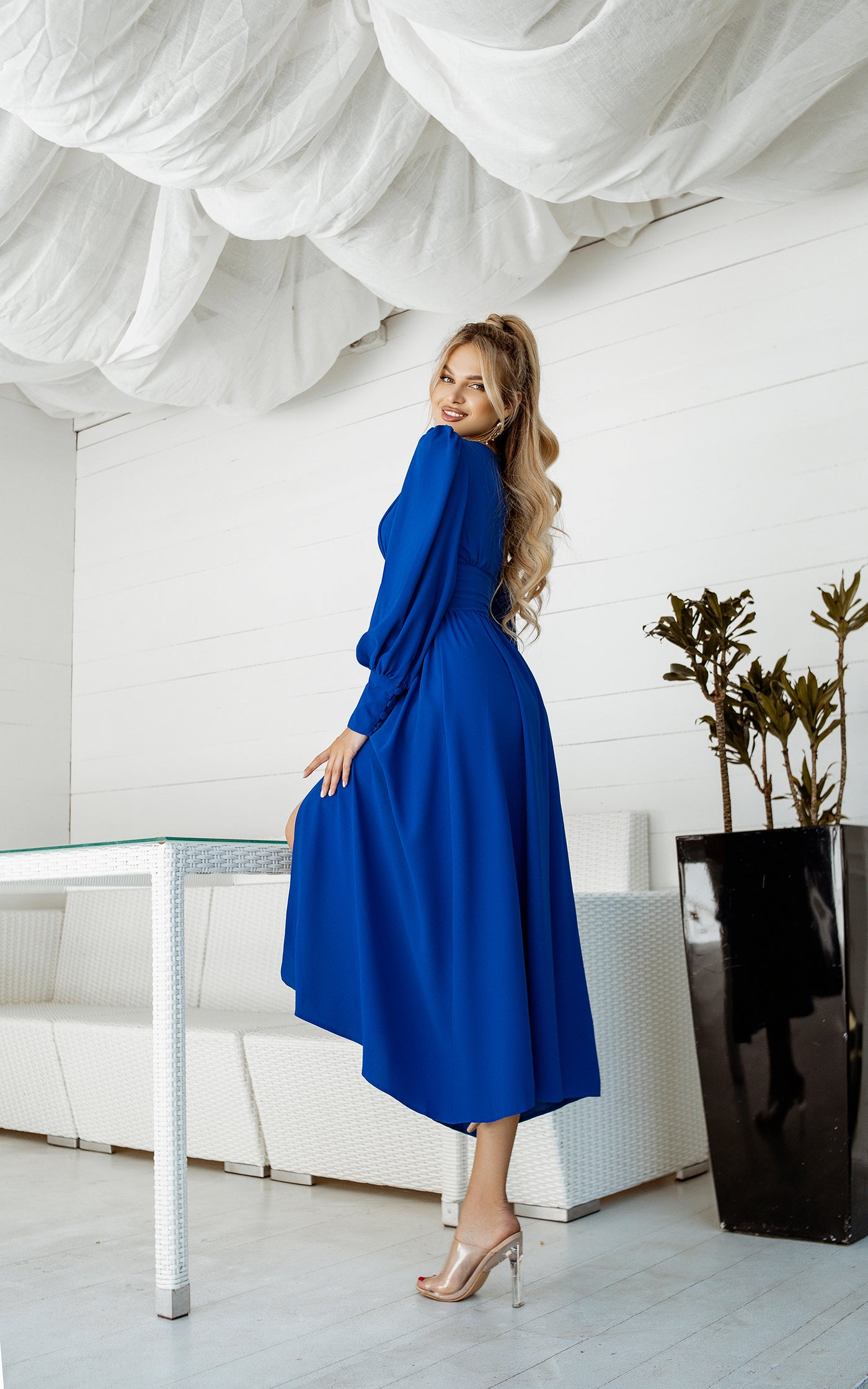 Blue V-NECK BUTTONED PUFF-SLEEVE MIDI DRESS (ARTICLE C392)