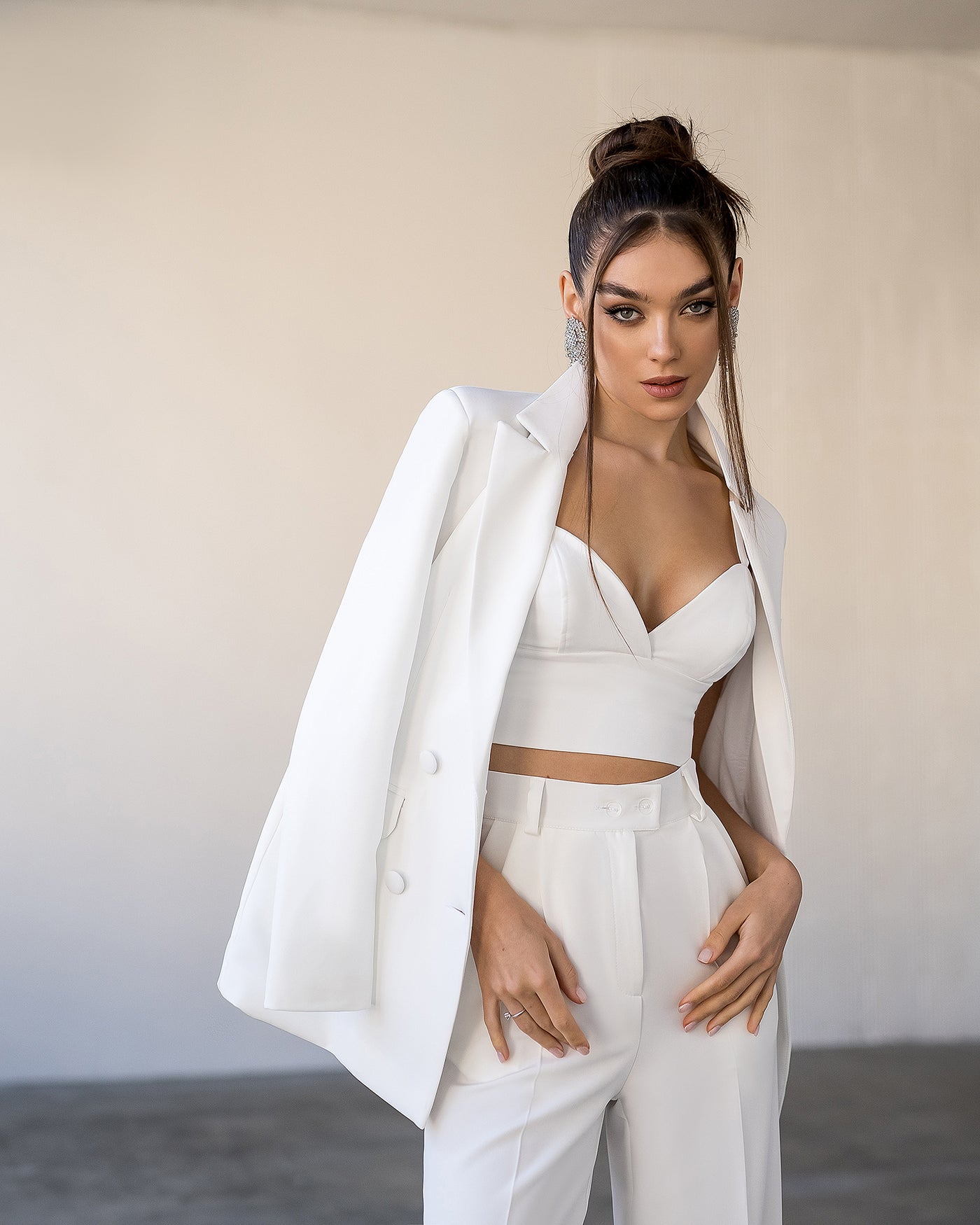 White Double Breasted Suit 3-Piece (article 300)