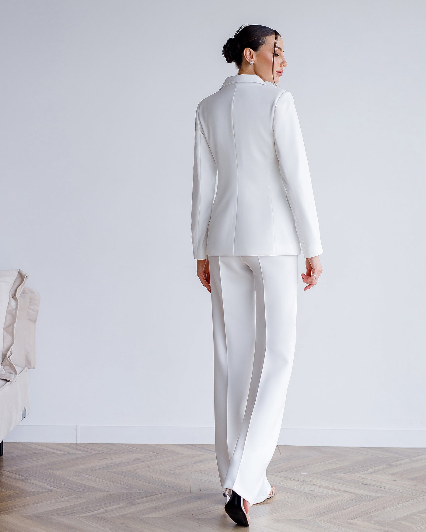 White SATIN LAPELS 3-PIECE SUIT (ARTICLE 420)