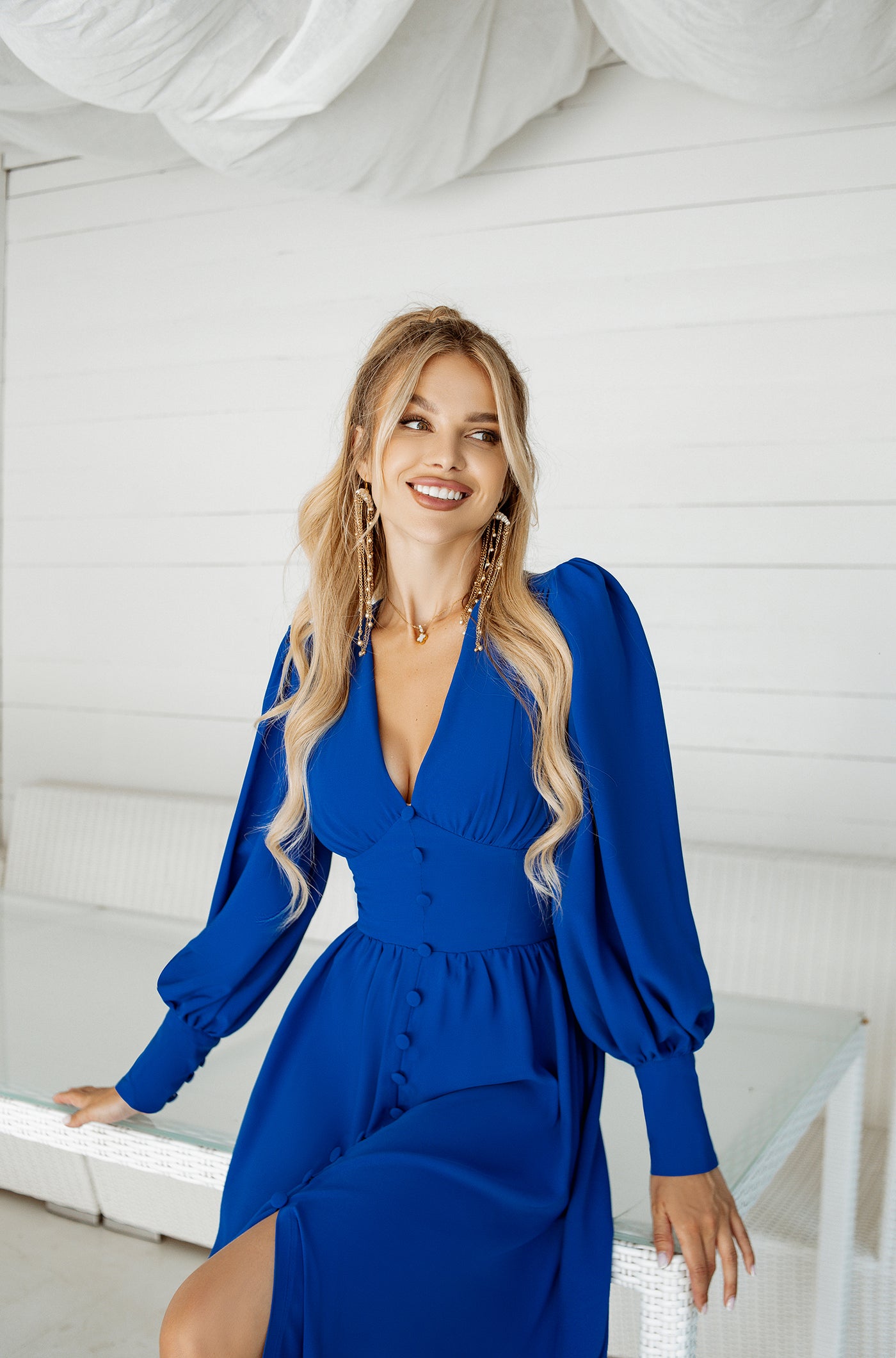 Blue V-NECK BUTTONED PUFF-SLEEVE MIDI DRESS (ARTICLE C392)