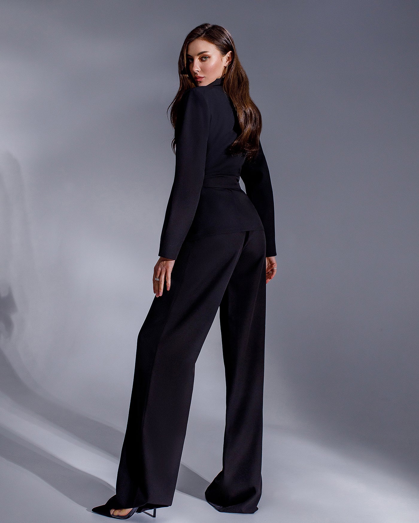 Black Belted Wide-Leg Suit 3-Piece (article 235)