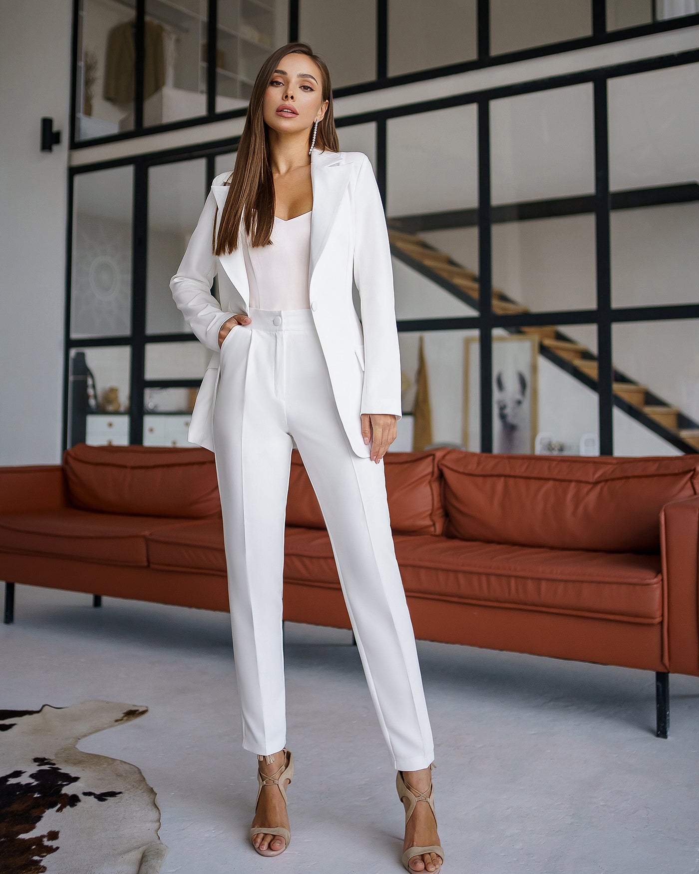 White Single-Breasted Suit 2-Piece (article 400)