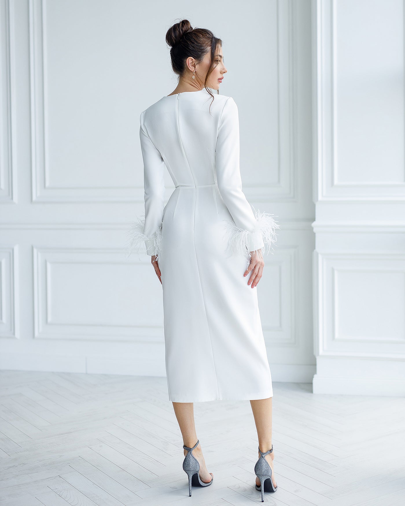 White LONG SLEEVE MIDI DRESS (ARTICLE 374)