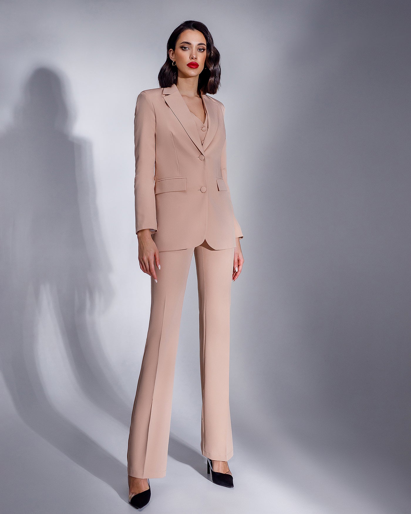 Beige Regular-Fit 3-Piece Suit (article 402)