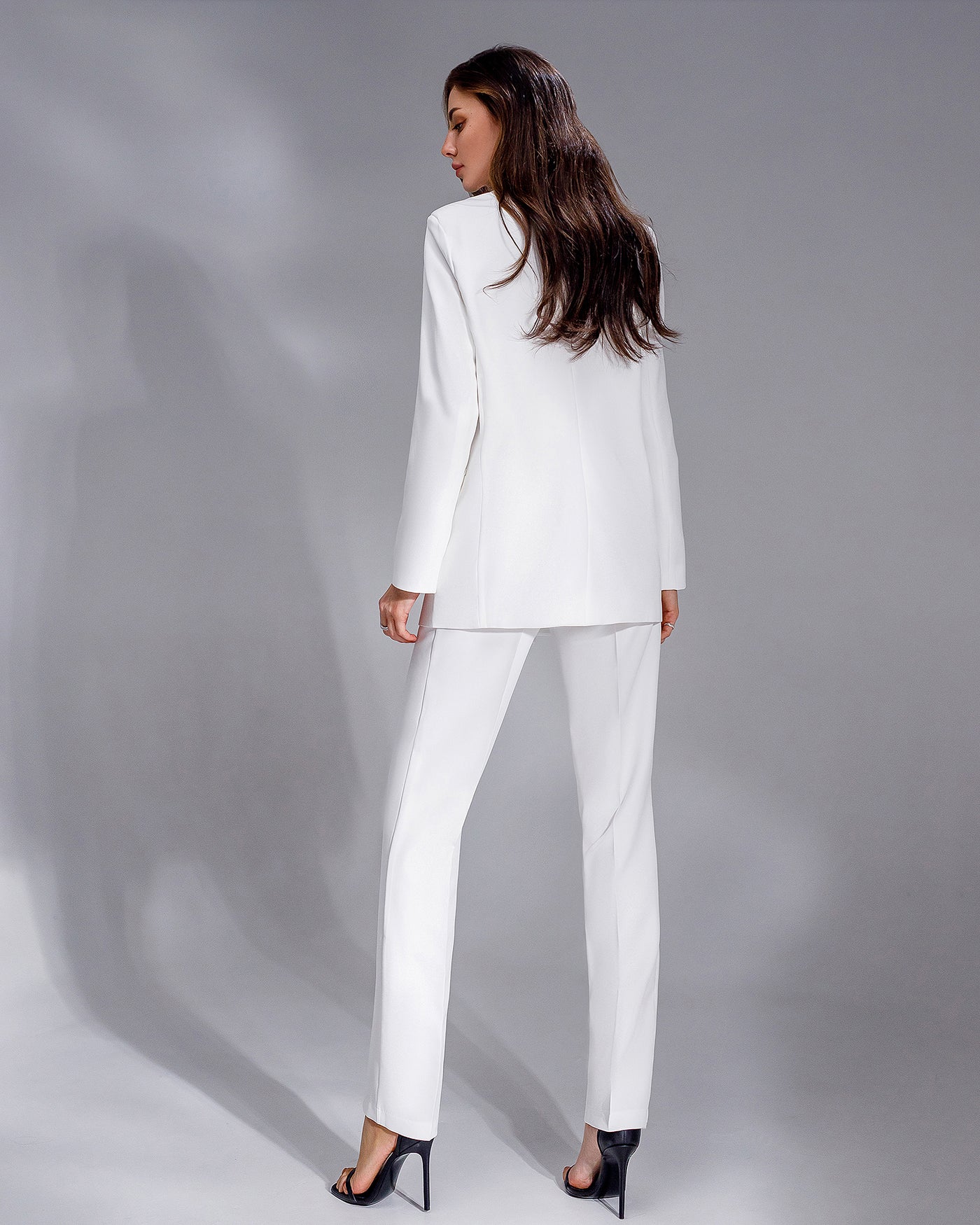 White DOUBLE-BREASTED SUIT 2-PIECE (ARTICLE 404)