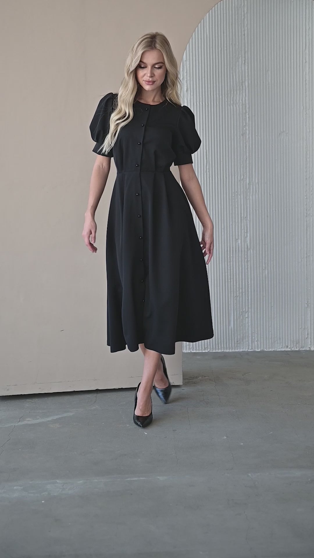 Black FITTED PUFF-SLEEVE MIDI DRESS (ARTICLE C390)