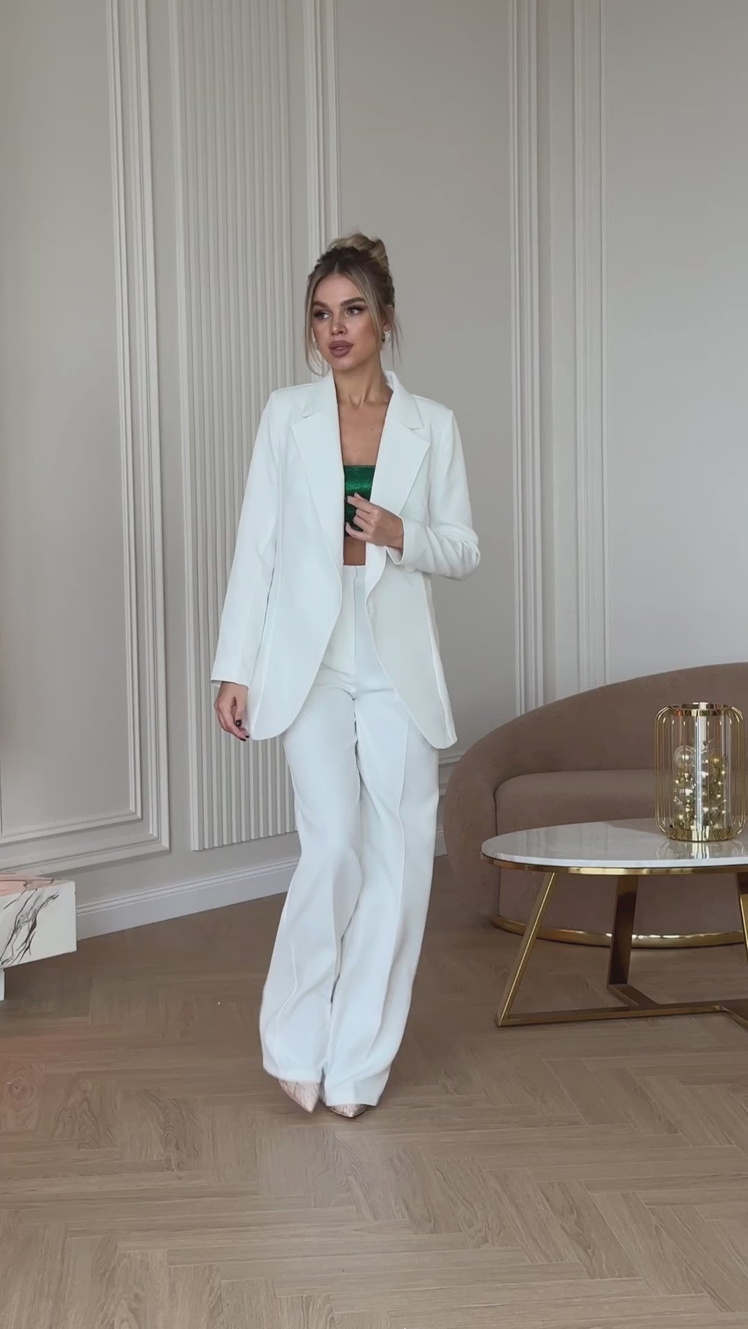 WHITE SINGLE-BREASTED SUIT 2-PIECE (article C438)