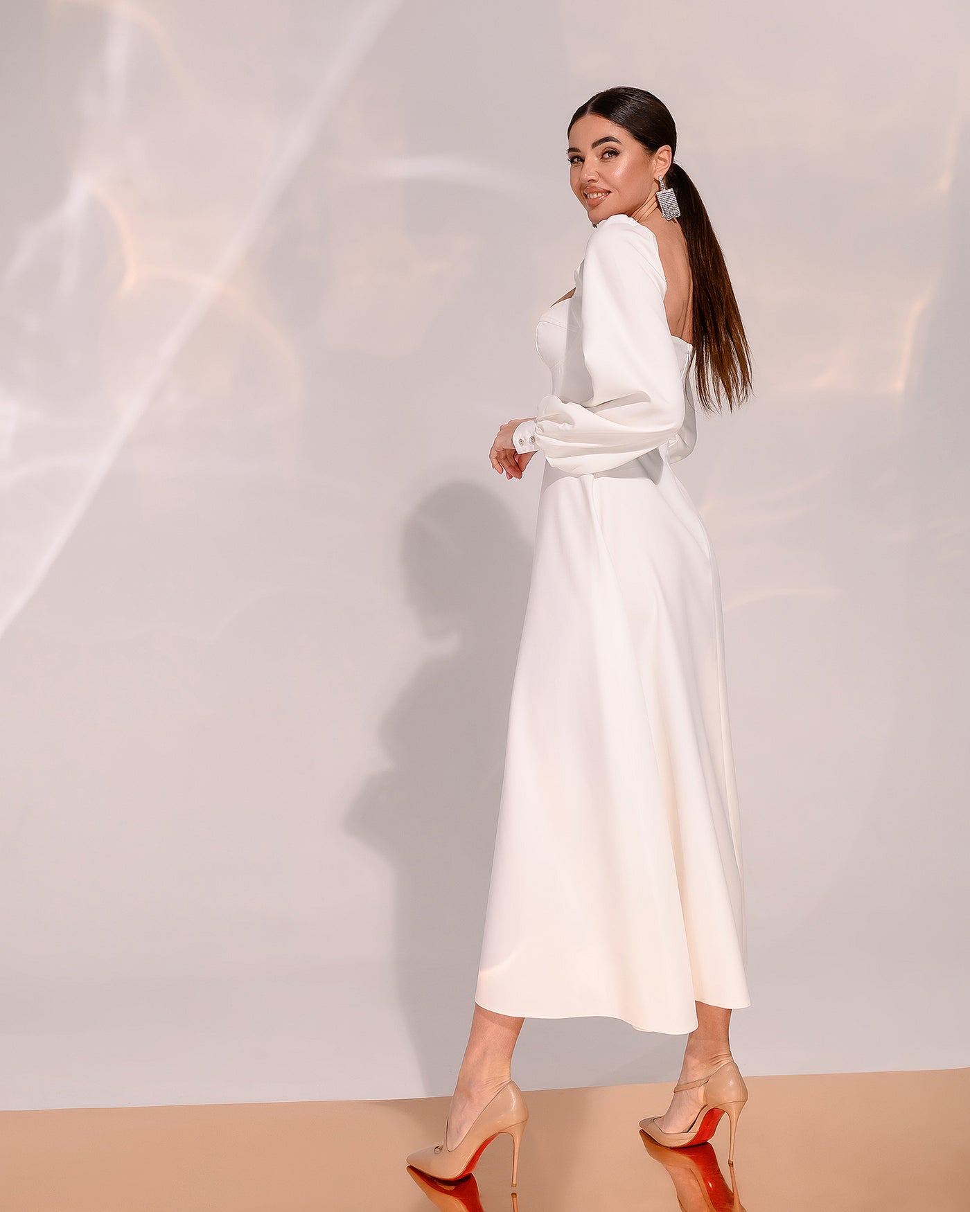 White PUFF-SLEEVE MIDI DRESS (ARTICLE 401)