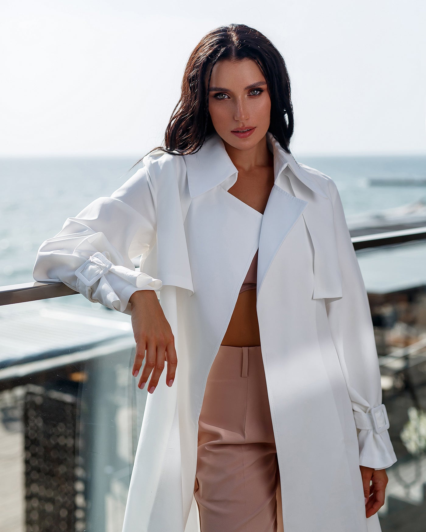 White BELTED TRENCH COAT (ARTICLE 202)