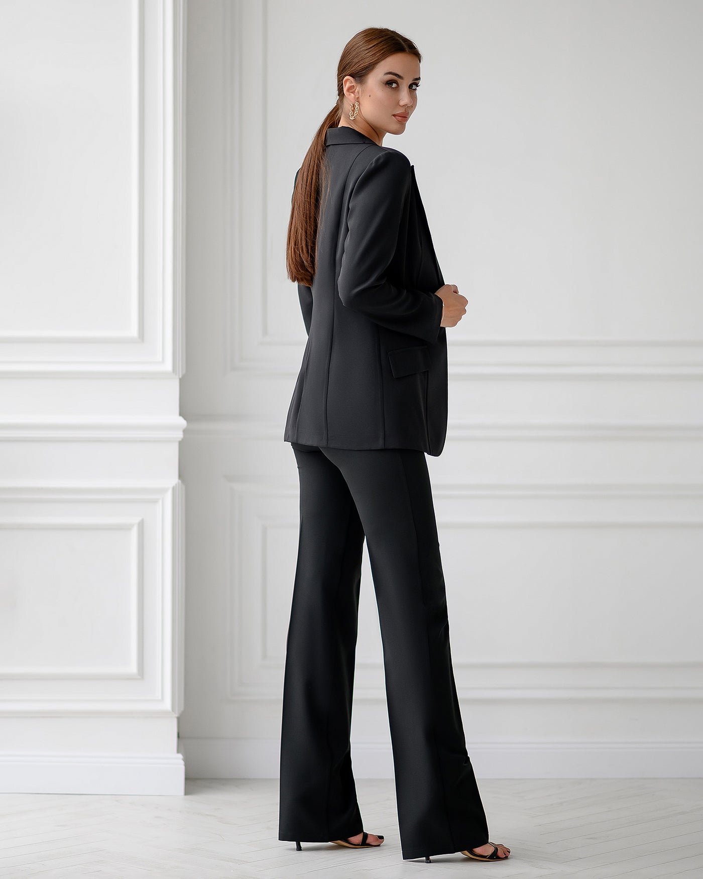 Black REGULAR-FIT 3-PIECE SUIT (ARTICLE 402)