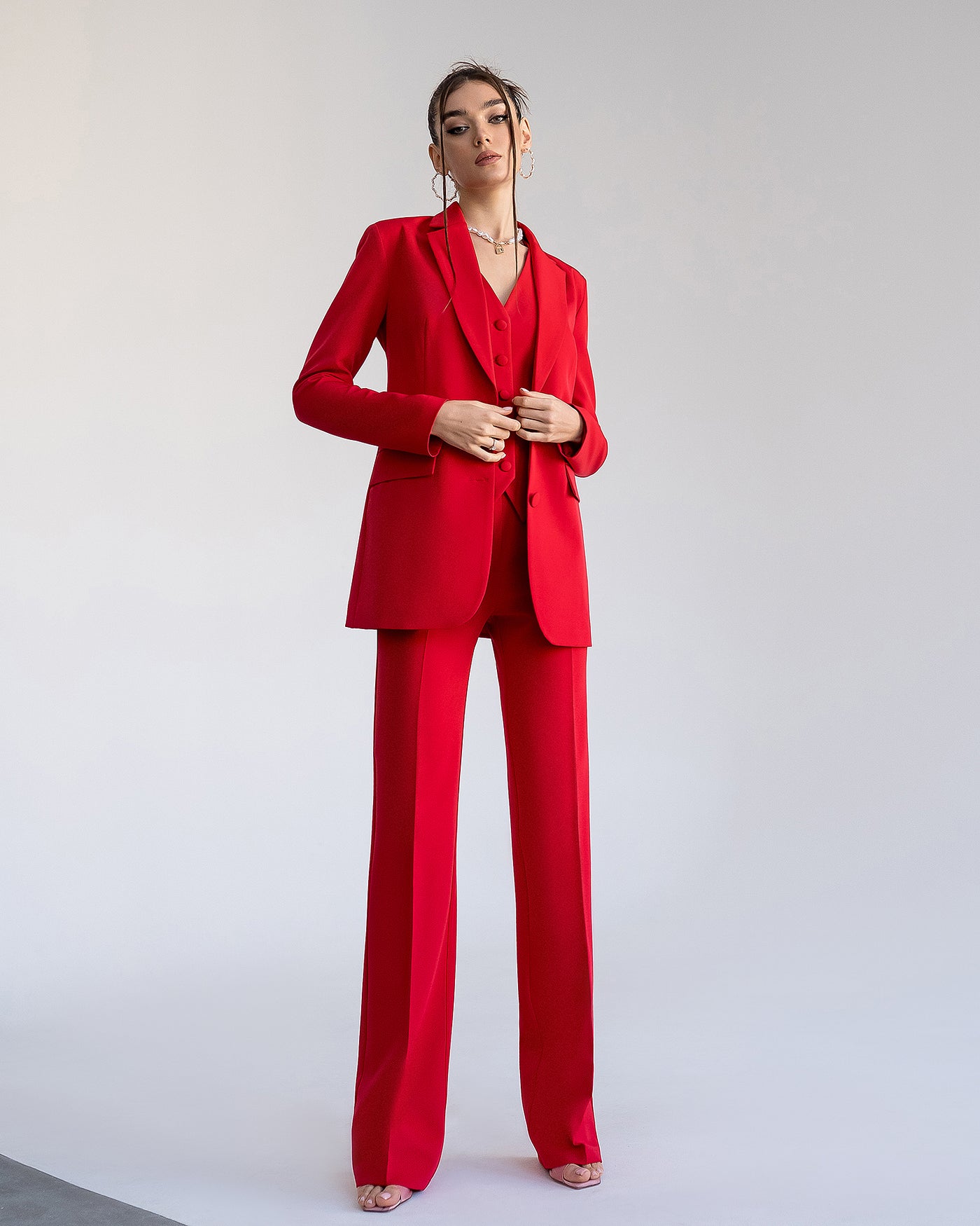 Red Regular-Fit 3-Piece Suit (article 402)