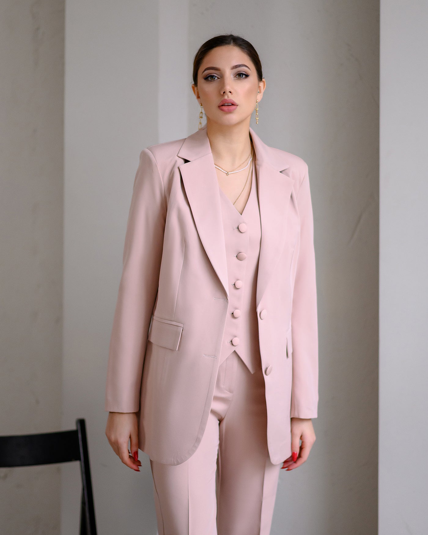 Beige Regular-Fit 3-Piece Suit (article 402)