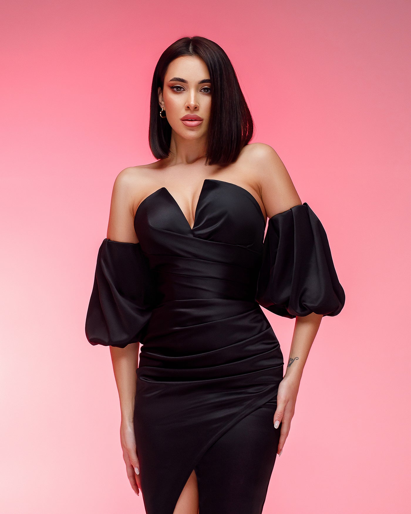 Black PUFF-SLEEVE MIDI DRESS (ARTICLE 289)