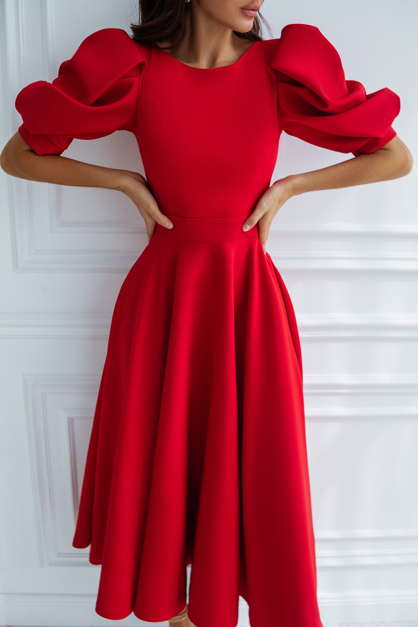 Red BACKLESS PUFF-SLEEVE MIDI DRESS (ARTICLE C383)