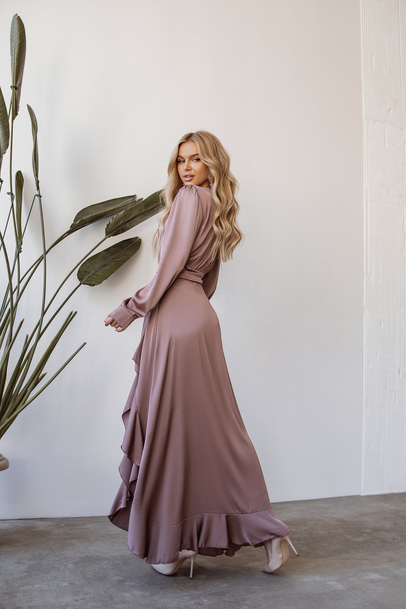 Fraise THIGH-SLIT MAXI DRESS (ARTICLE C257)