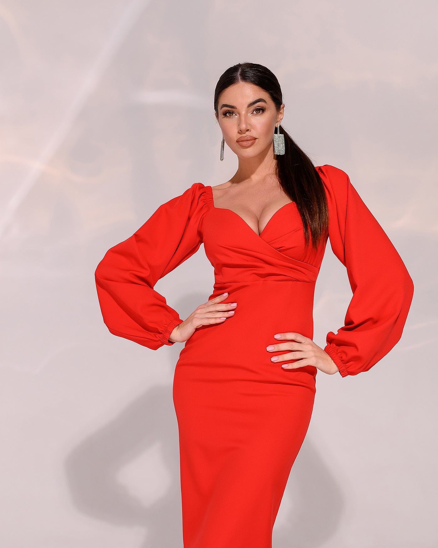 Red Puff-Sleeve Midi Dress (article 256)