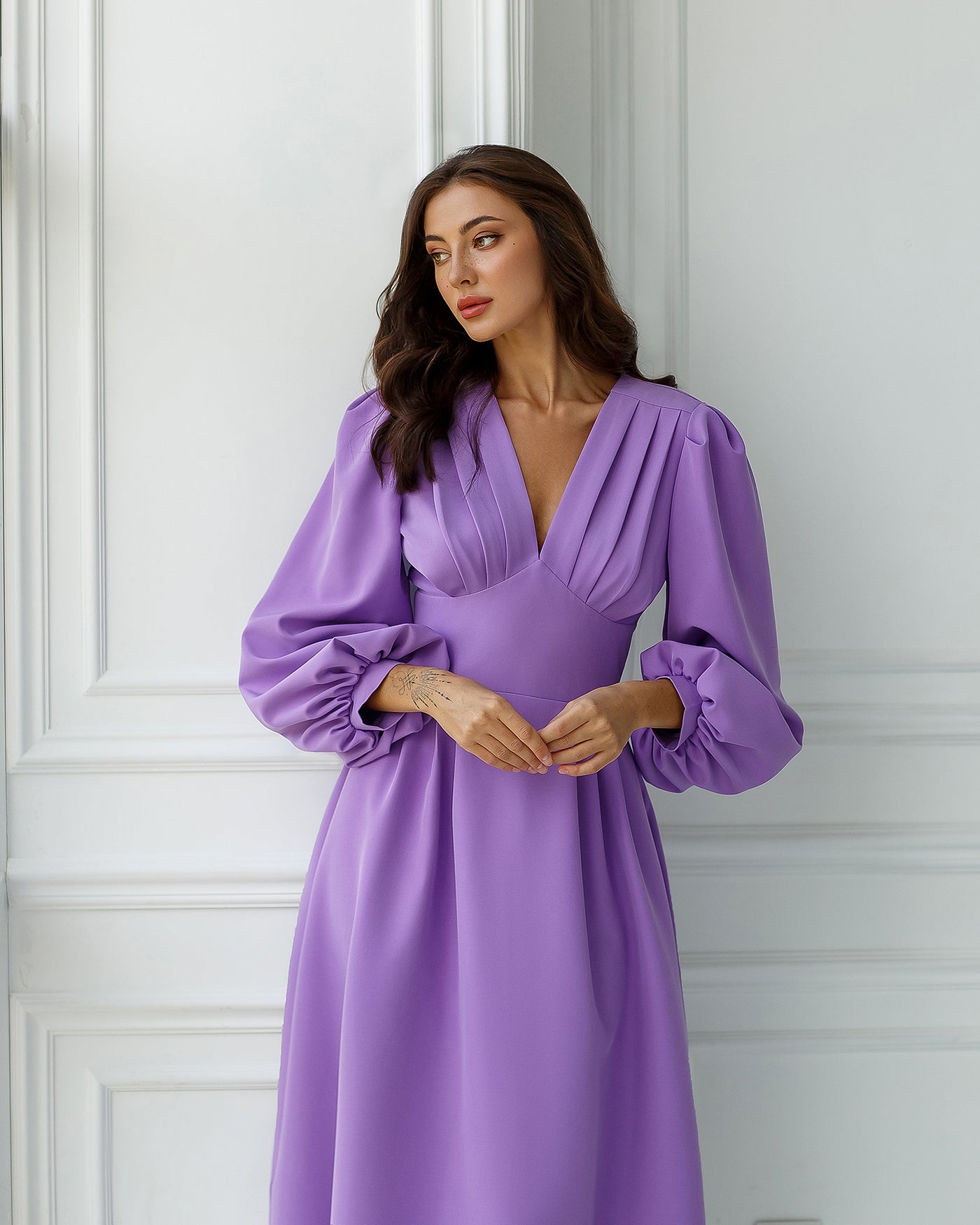 Purple V-NECK PUFF-SLEEVE MIDI DRESS (ARTICLE 352)