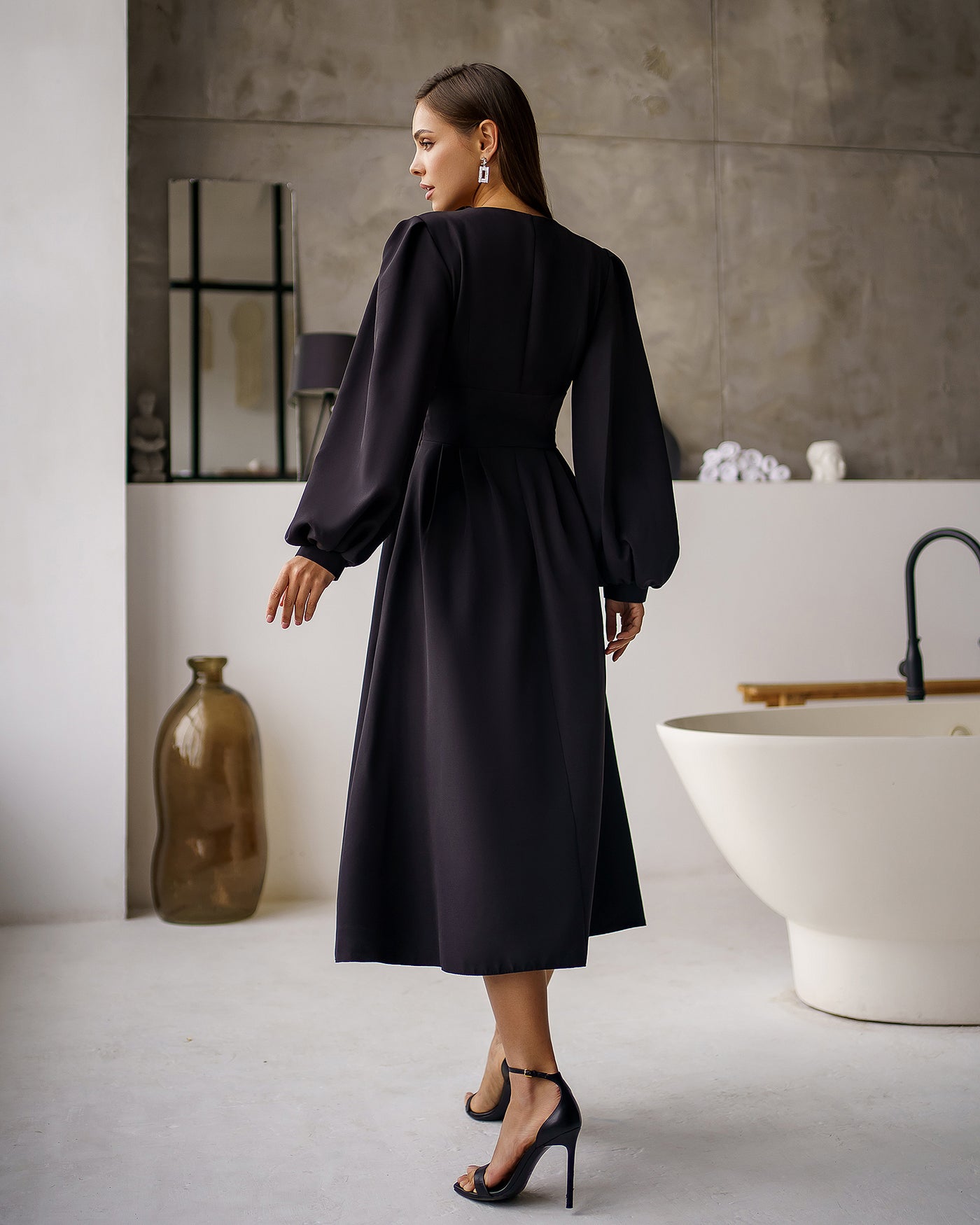 Black V-NECK PUFF-SLEEVE MIDI DRESS (ARTICLE 352)