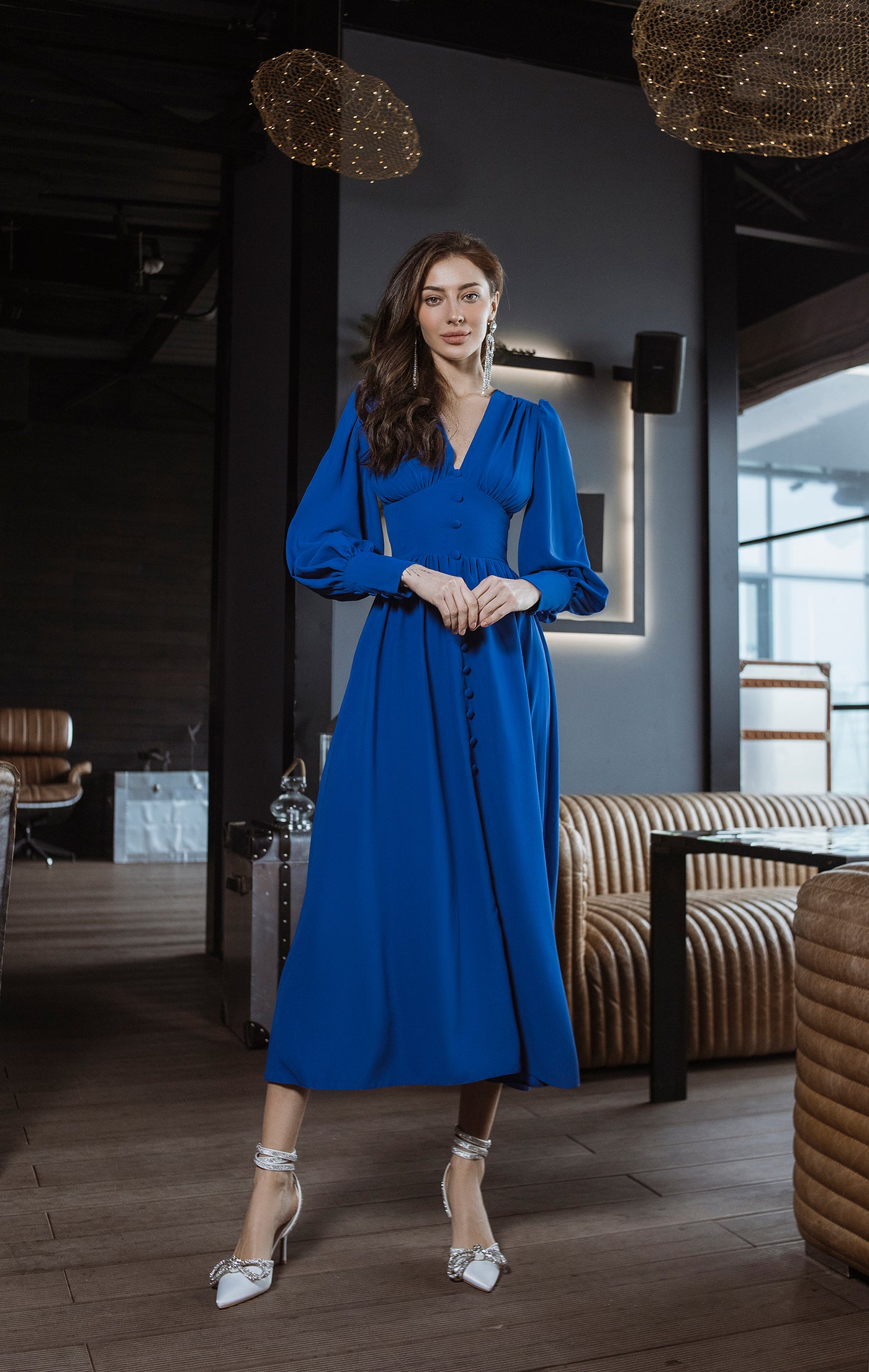 Blue V-NECK BUTTONED PUFF-SLEEVE MIDI DRESS (ARTICLE C392)