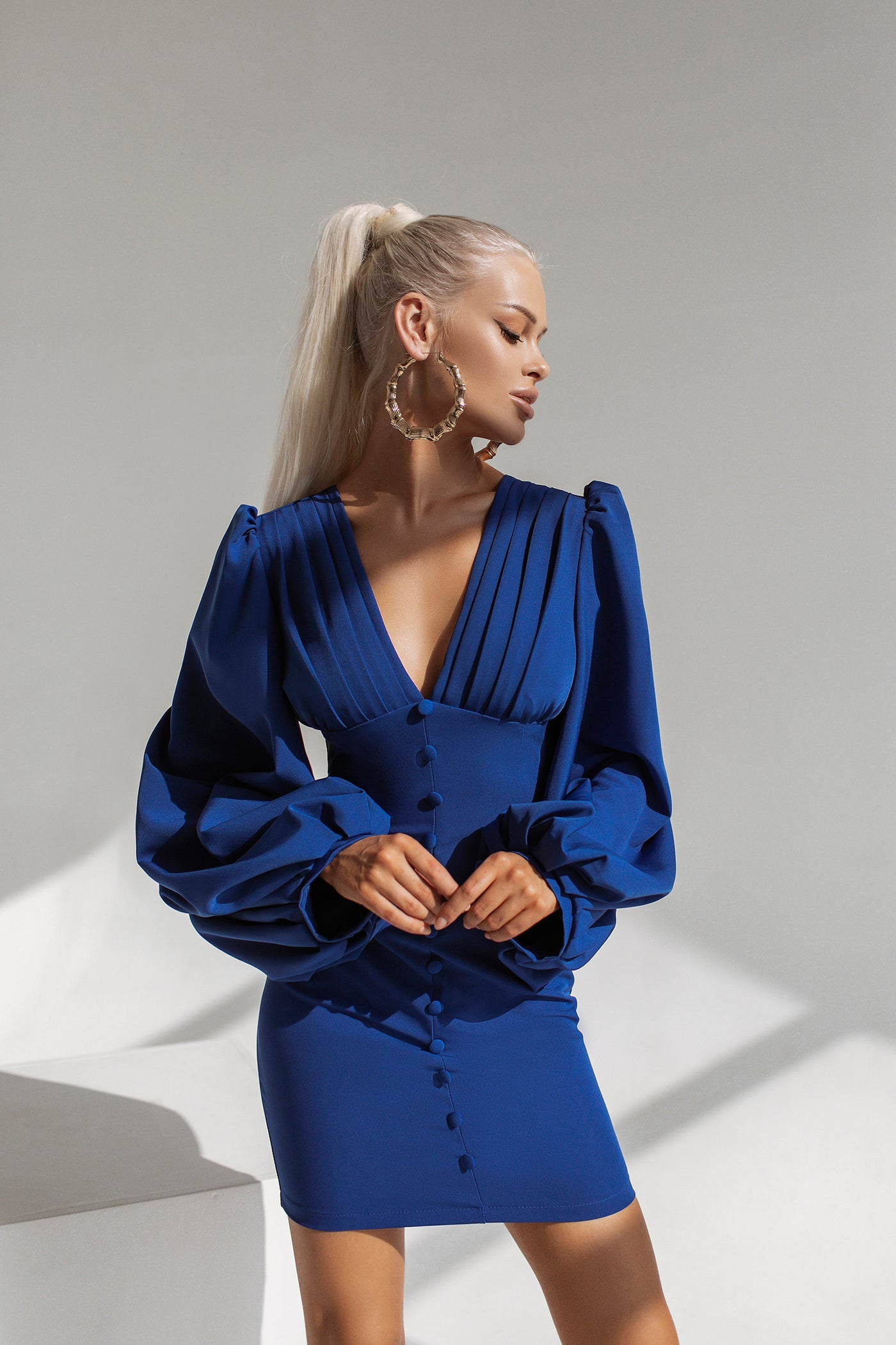 Blue BACKLESS PUFF SLEEVE MINI DRESS (ARTICLE C350)