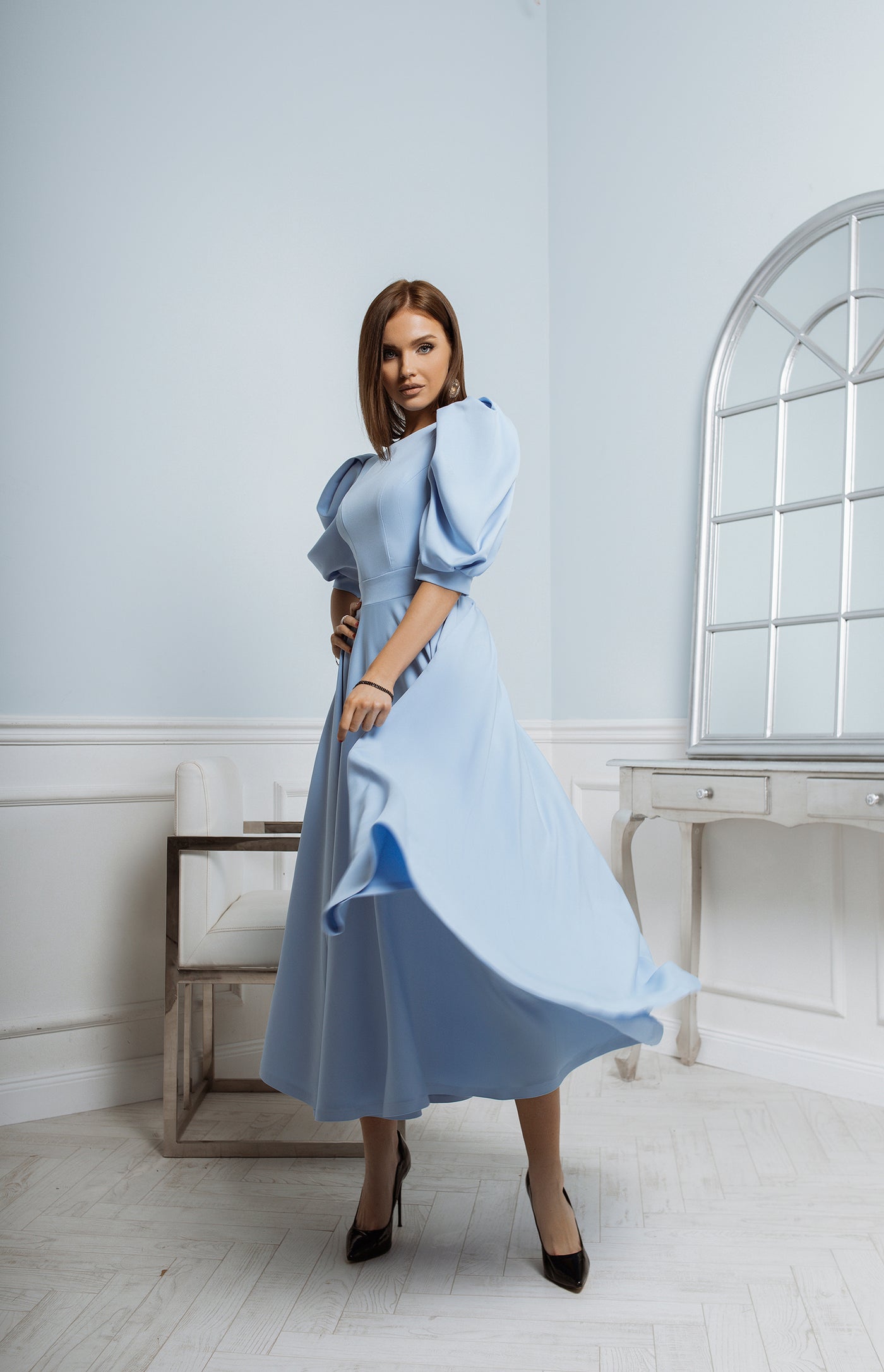 Sky-blue BACKLESS PUFF-SLEEVE MIDI DRESS (ARTICLE C383)